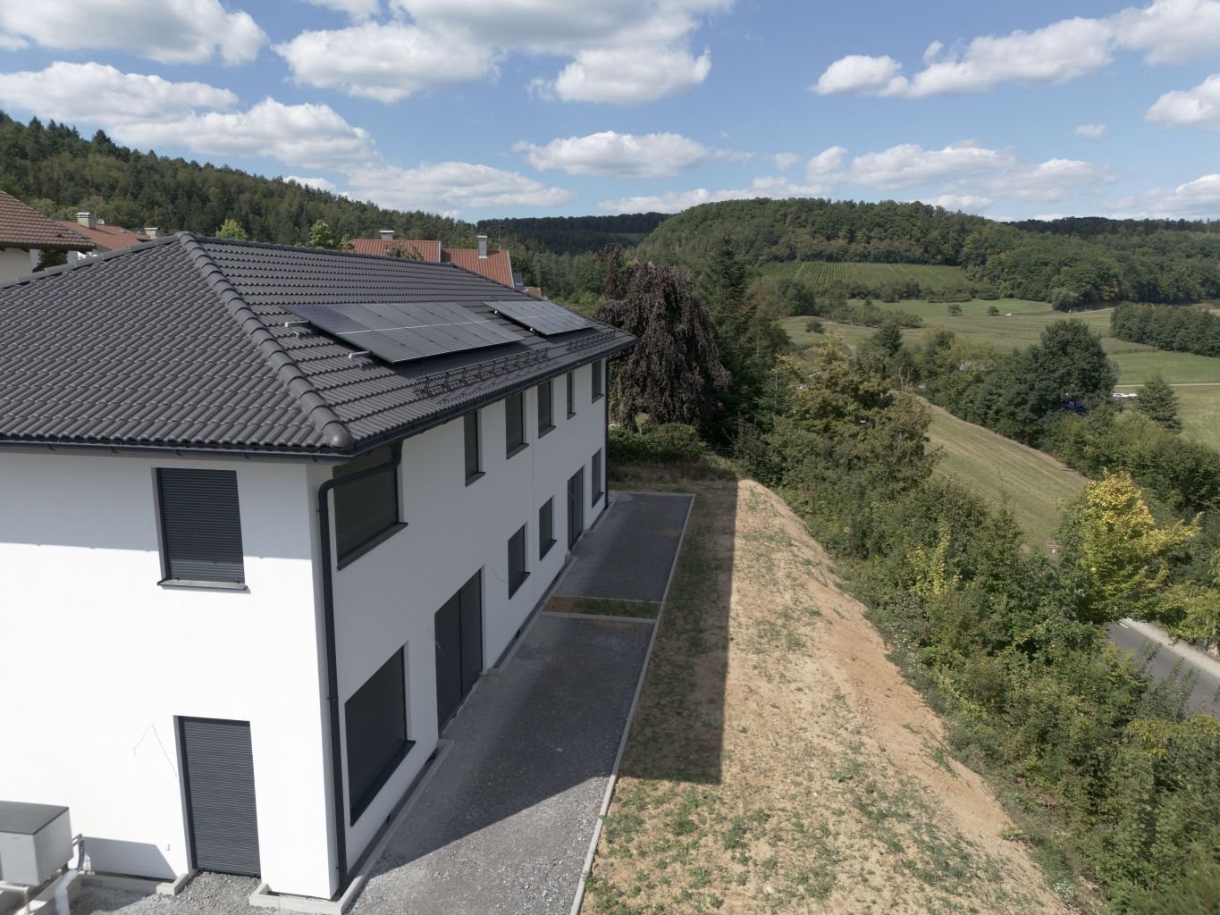 Neue DHH Stadtvilla Traumlage mit Blick in die Natur KFW 40 sofort beziehbar