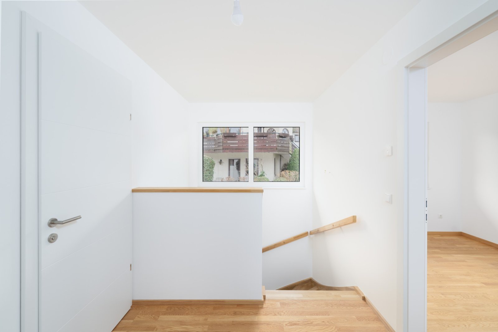 Erstbezug DHH Stadtvilla mit Blick in die Natur incl. Küche KFW 40 sofort beziehbar