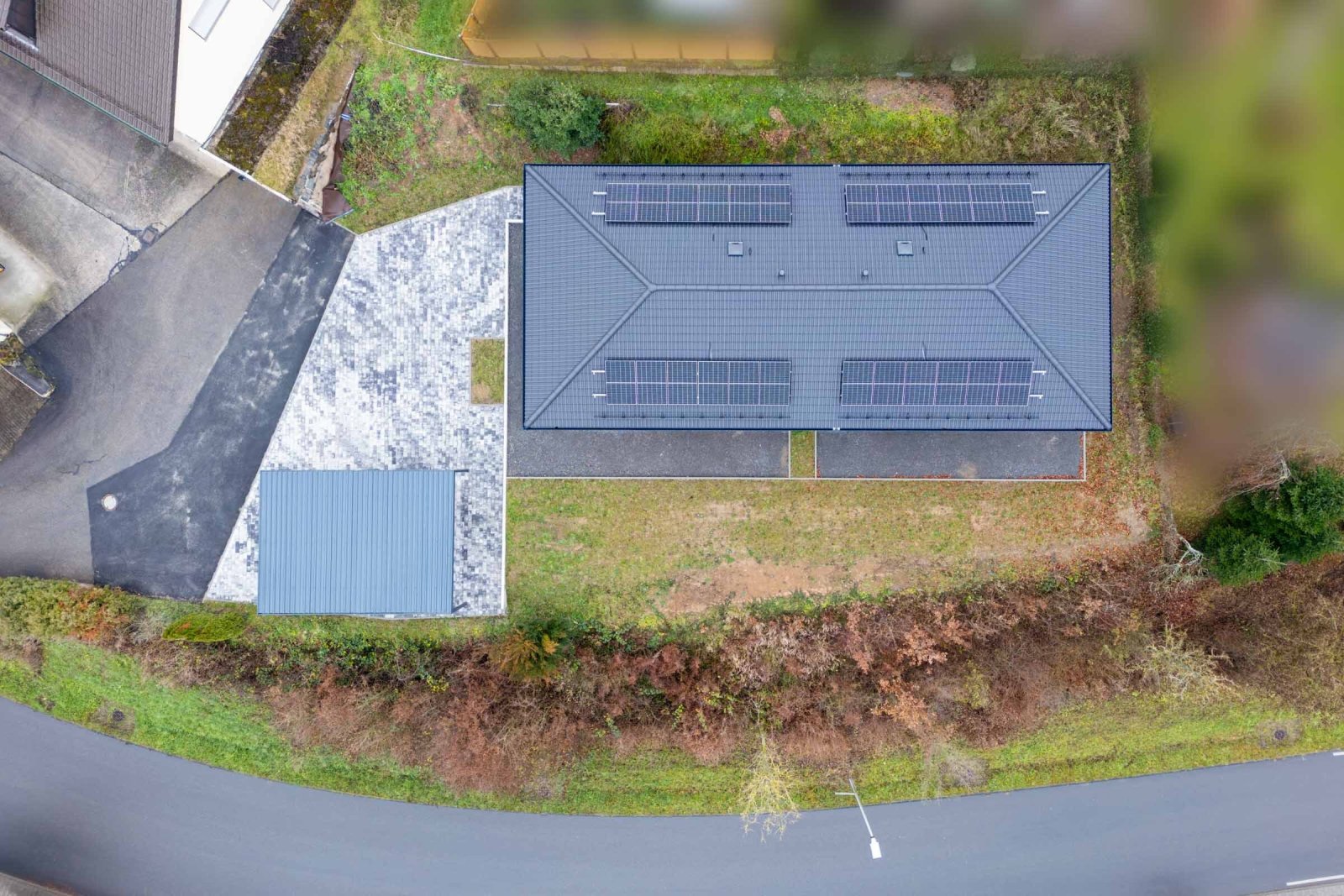 Erstbezug DHH Stadtvilla mit Blick in die Natur incl. Küche KFW 40 sofort beziehbar