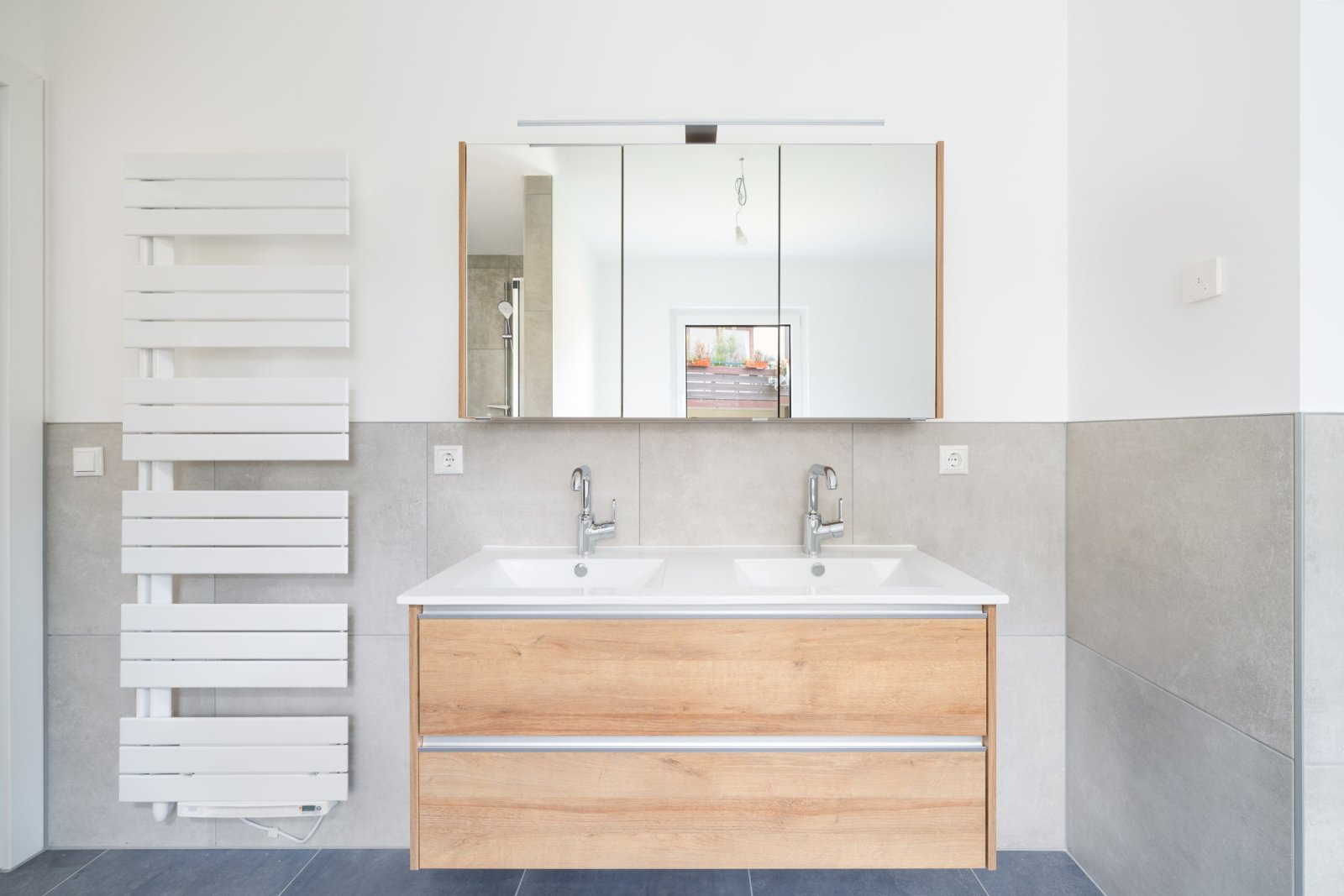 Erstbezug DHH Stadtvilla mit Blick in die Natur incl. Küche KFW 40 sofort beziehbar