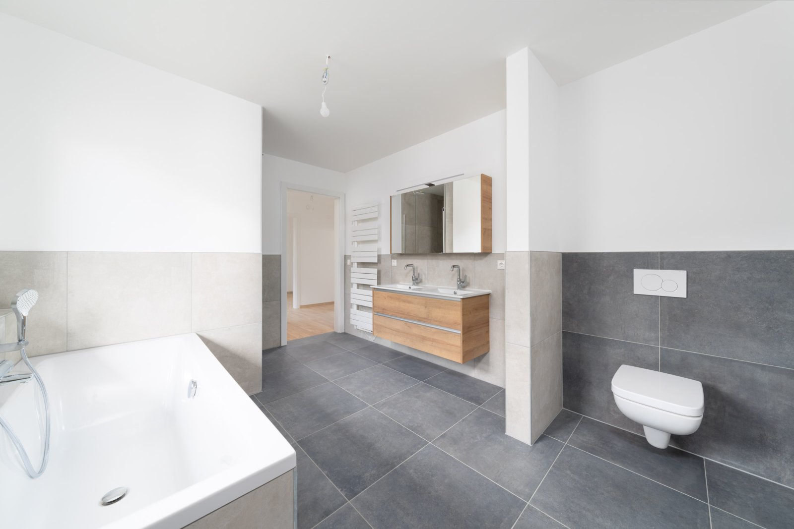 Erstbezug DHH Stadtvilla mit Blick in die Natur incl. Küche KFW 40 sofort beziehbar