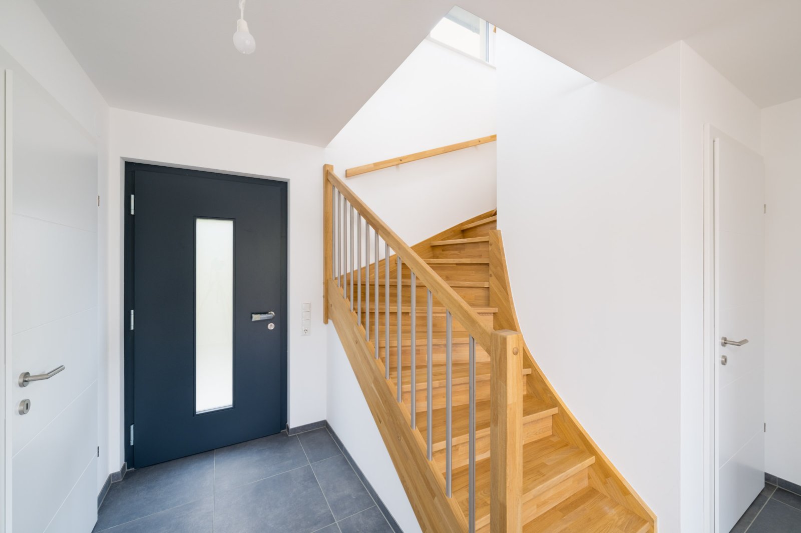 Erstbezug DHH Stadtvilla mit Blick in die Natur incl. Küche KFW 40 sofort beziehbar