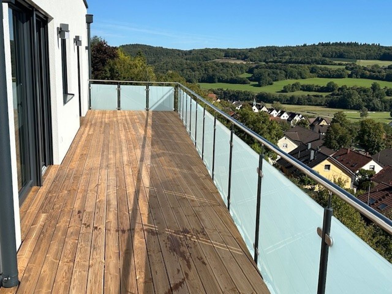 Terrasse Süden richtung Osten Terrasse Süden richtung Osten