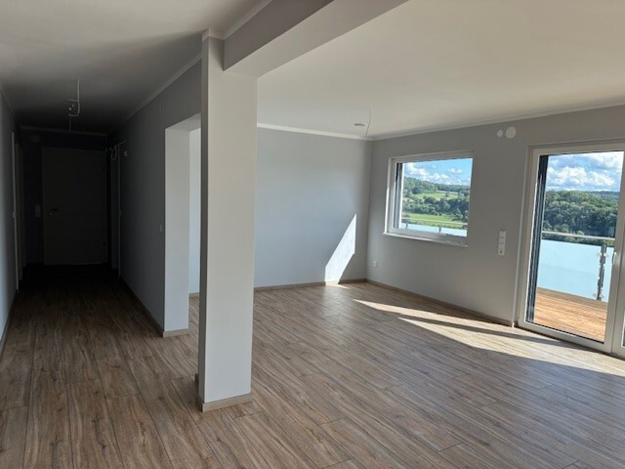 Wohnzimmer mit Flur Wohnzimmer mit Flur